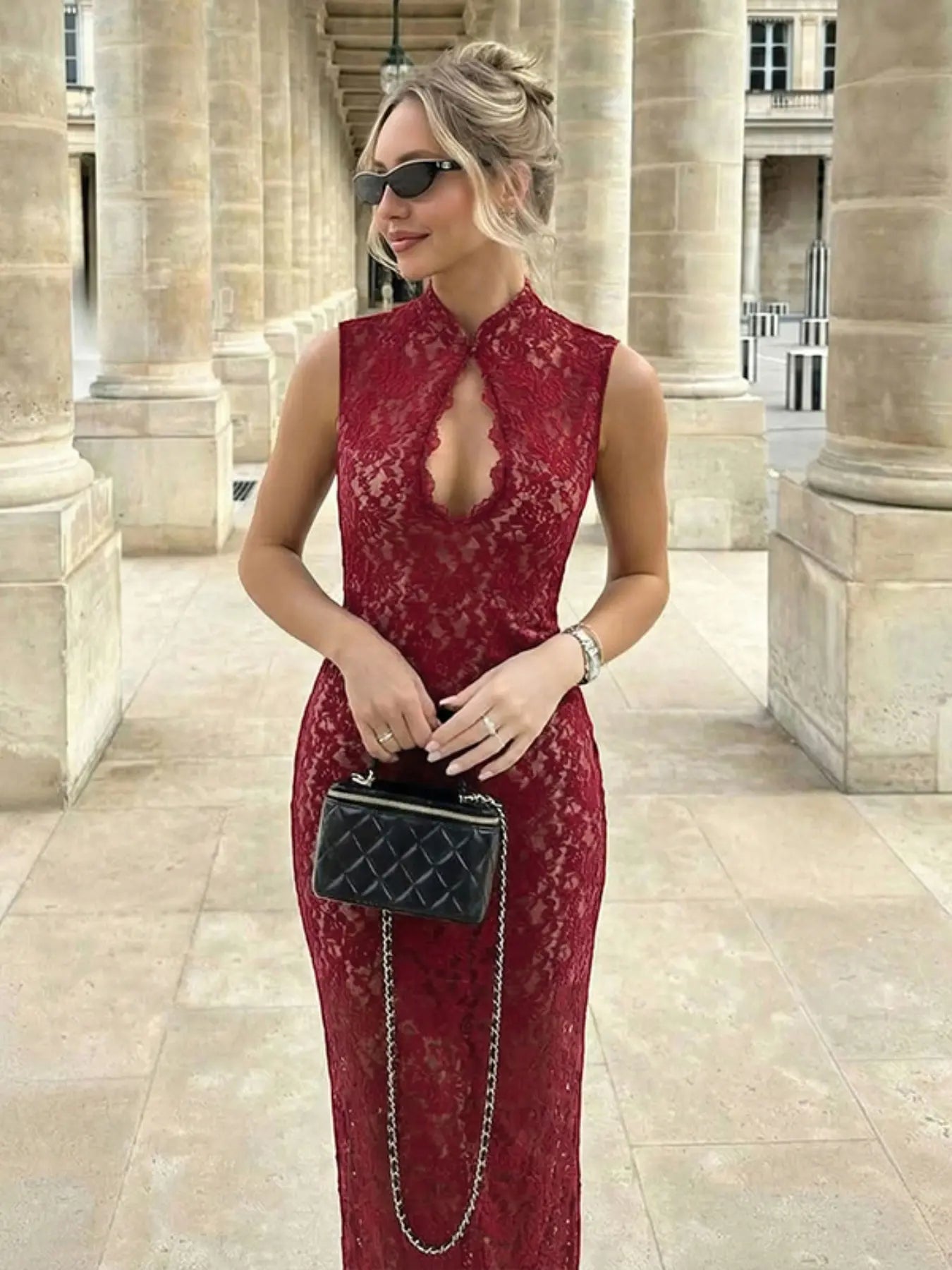 Women's Lace Floral Cutout Bodycon Maxi Dress, Sleeveless High Neck Slit Evening Dress for Party, Date & Formal Events