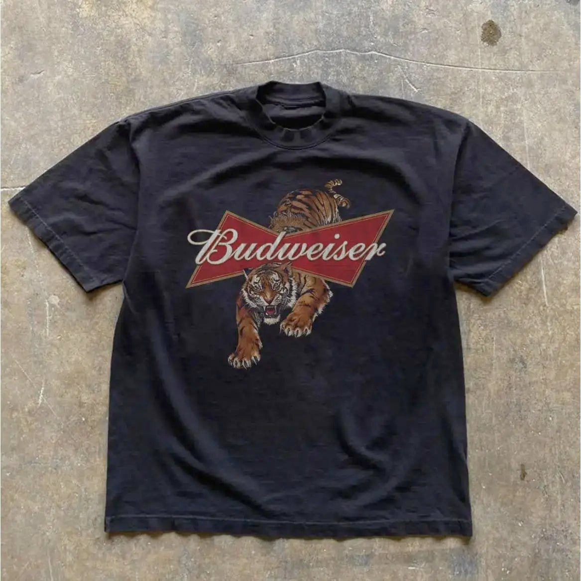 Vintage Style Budweiser Tiger Graphic Tee Womenswear Top