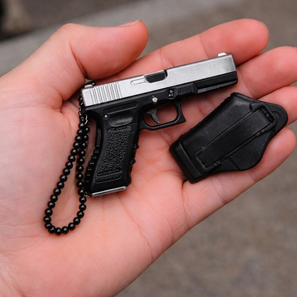 Glock 17 Mini Pistol Keychain - Full Metal Simulation Model