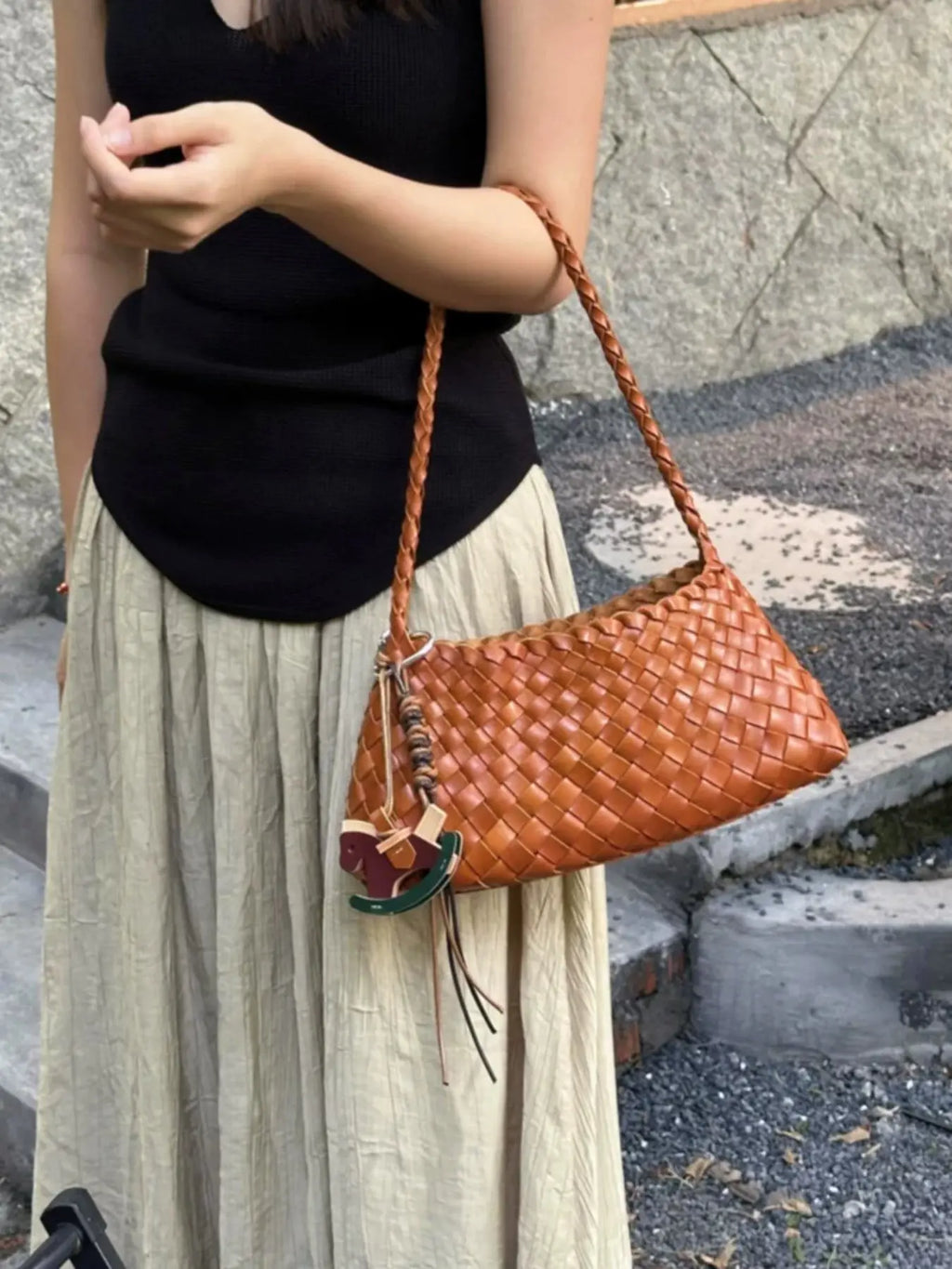 Handmade Woven Beach Bag, 2026 New Luxury Crossbody Shoulder Bag, Casual Plain Design, All Seasons, 18 Colors, Includes Inner Pouch