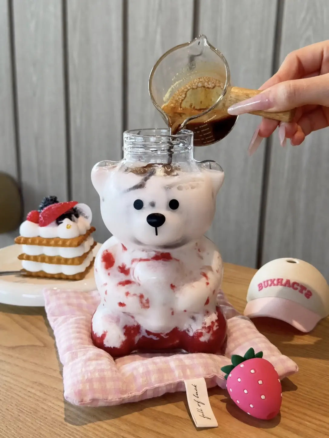 20oz Bear Glass Tumbler with Lid & Strawberry Straw for Cold Drinks