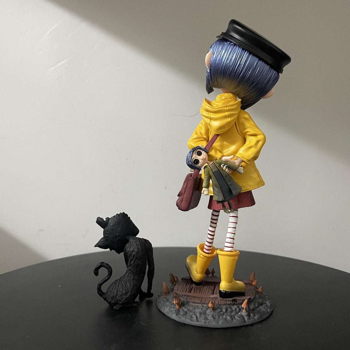 Ghost Mom & Cat Chibi Desktop Collectible Figure