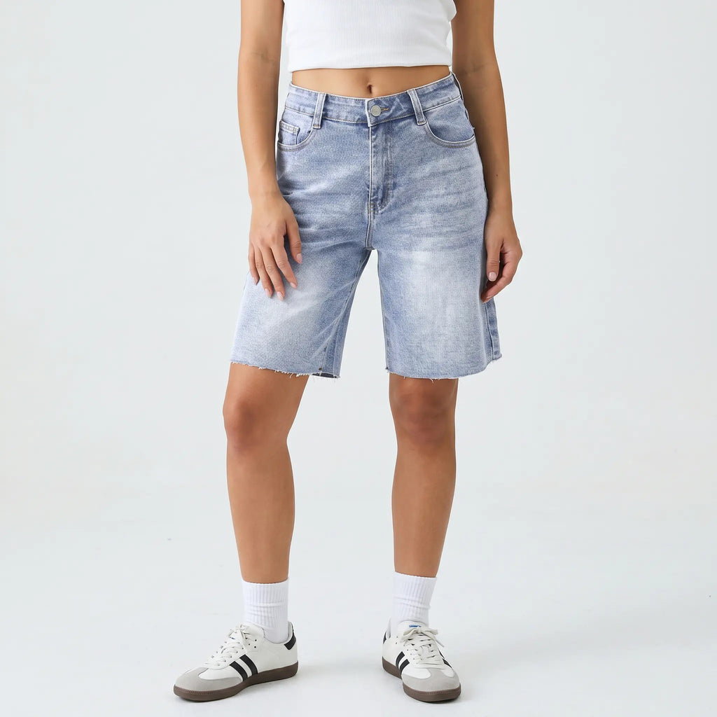 Women's Vintage Mid-Rise Tassel Hem Denim Bermuda Shorts, Stretch Baggy Casual Jean Shorts for Everyday Wear