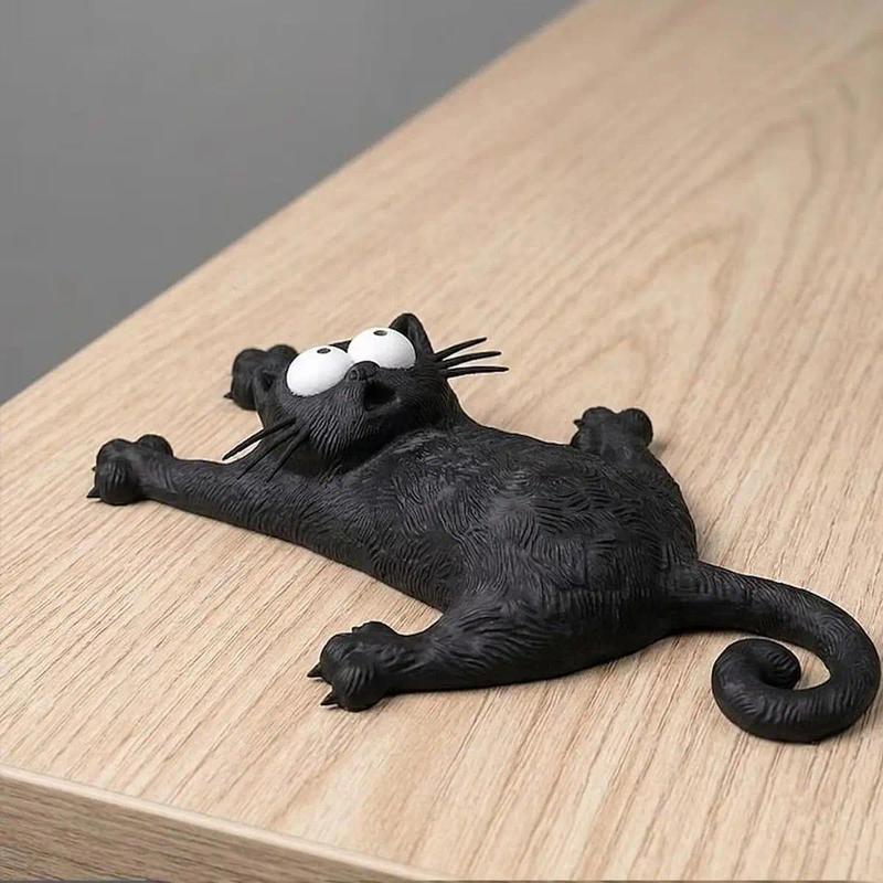 “Hang in There” Magnetic Cat Luggage & Bag Charm
