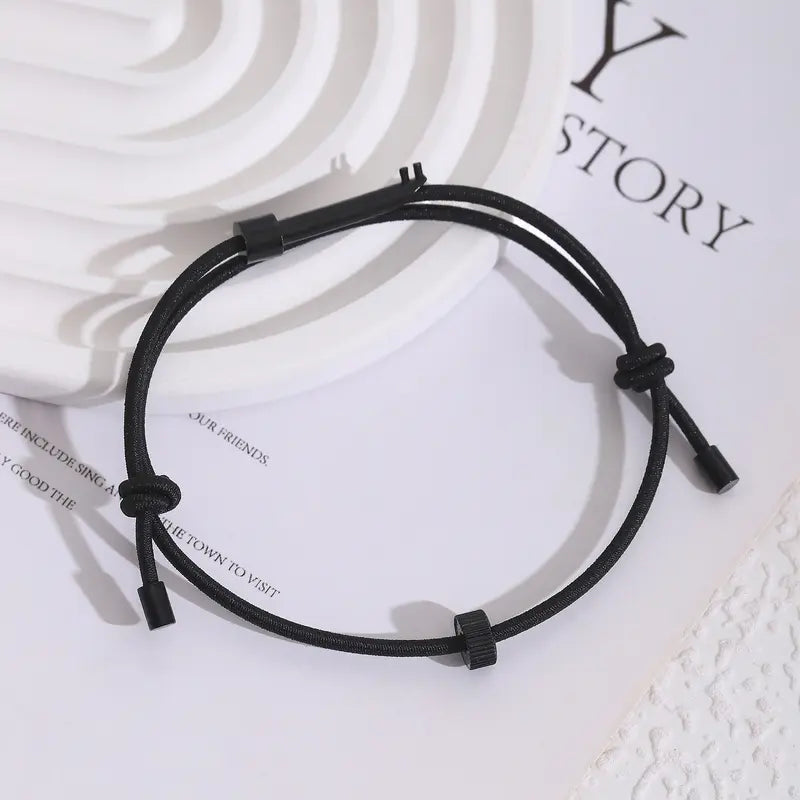 Survival Wrist Strap-Survival Bracelet- Emergency Glass Breaker, Secure & Comfortable Style